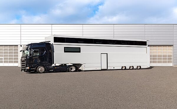 SCHULER_RACE_TRAILER_MOTORSPORT_Toyota