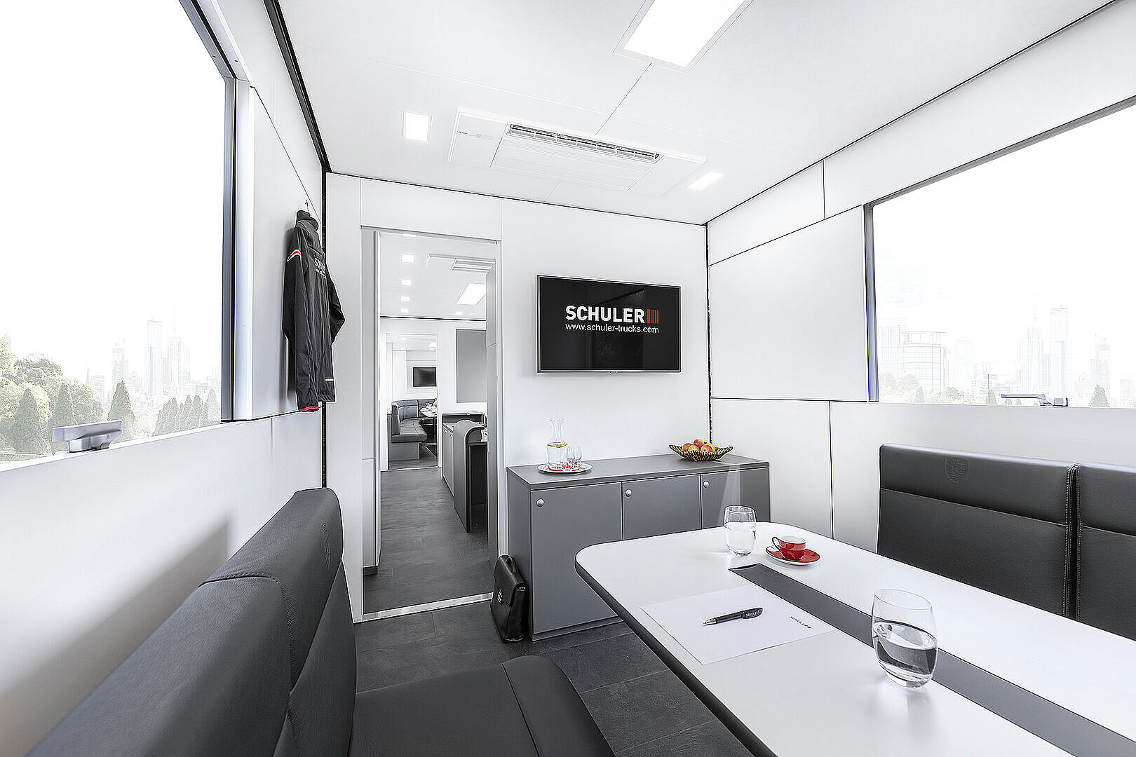 Schuler Trucks - Race Base - Skyrise Racetrailer