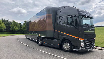 Neu_Mclaren_schuler_motorsport_racing-trailer