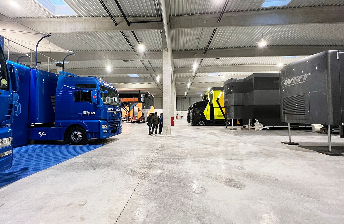 Schuler_Motorhome_Alpine_F1_Team