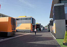 SCHULER-TRUCKS-MOTORSPORT-F1-mclaren
