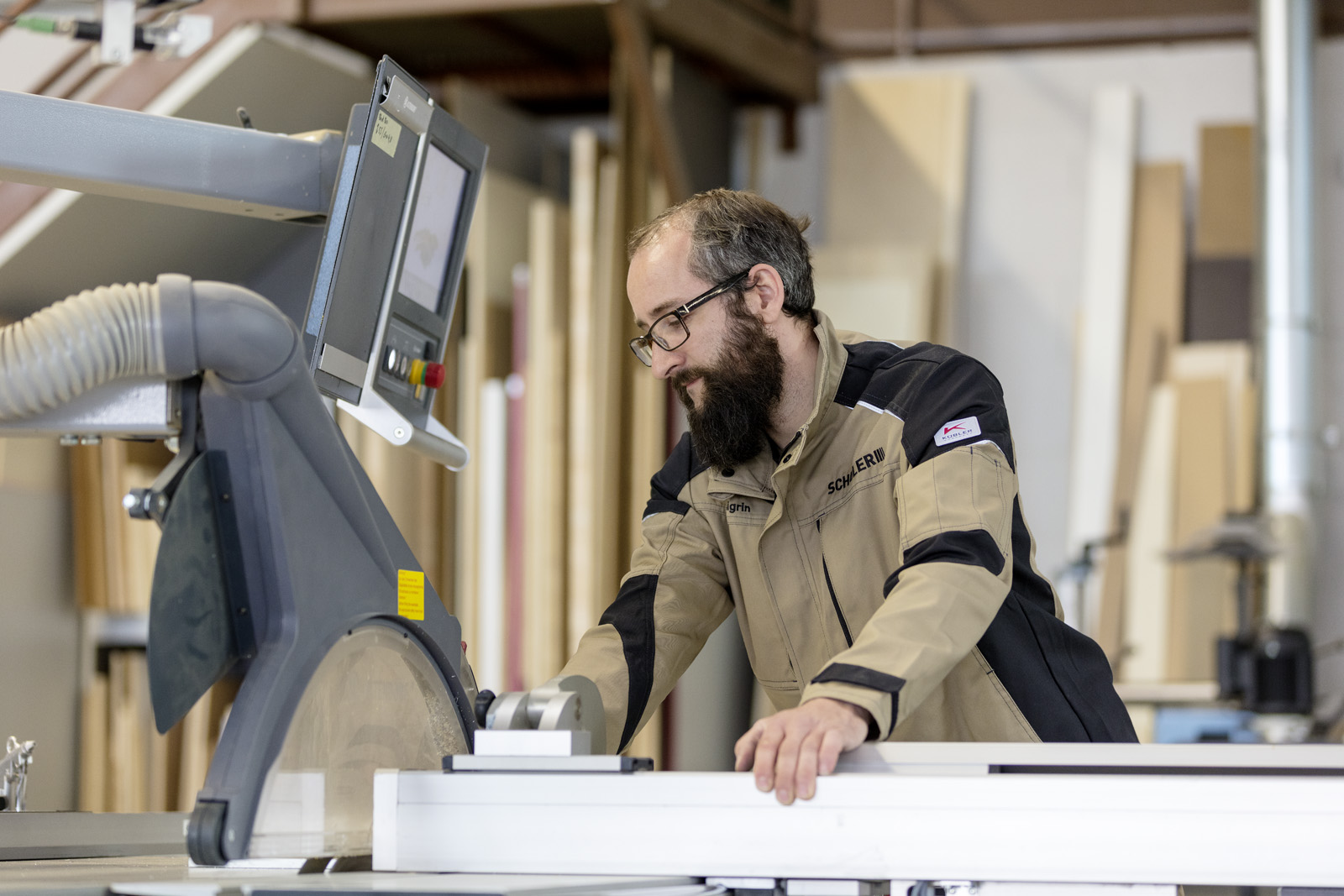 Schuler Trucks - Jobs & Karriere - Tischler