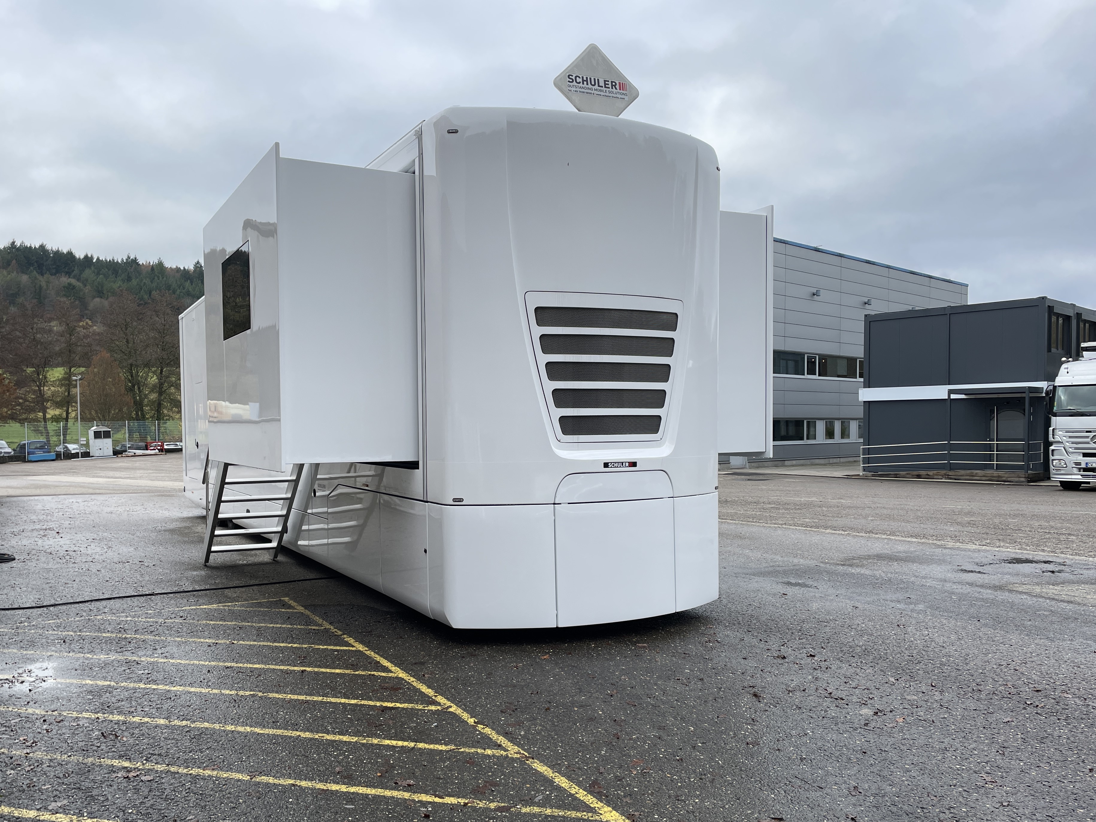 SCHULER_RACE_TRAILER